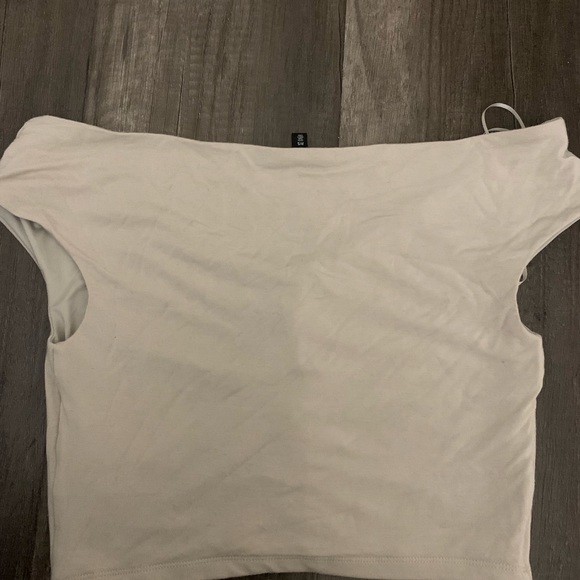 Dynamite cropped off the shoulder top - Picture 4 of 4